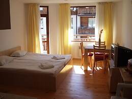 Four Leaf Clover Apartments to Rent