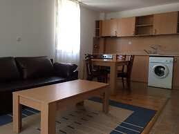 Four Leaf Clover Apartments to Rent