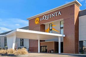 La Quinta Inn & Suites by Wyndham Columbus MS