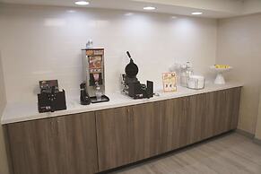 La Quinta Inn & Suites by Wyndham Columbus MS