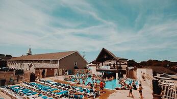 Grand Islander Hotel