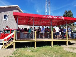 Grand Islander Hotel