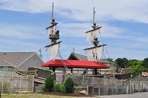 Grand Islander Hotel