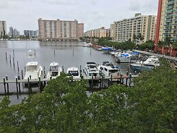 Big Place in Sunny Isles near Beach