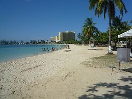 Fisherman's Point Holiday