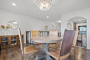 Marbella Lane 3BR Penthouse Executive Suite SFO