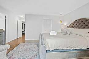 Marbella Lane 3BR Penthouse Executive Suite SFO