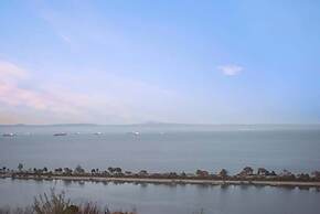 Marbella Lane 3BR Penthouse Executive Suite SFO