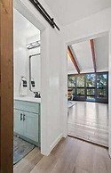 Marbella Lane 3BR Penthouse Executive Suite SFO