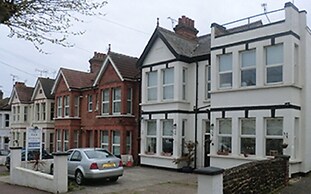 Malvern Lodge Guest House