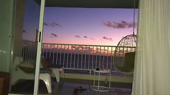Ocean View Gorgeous 1 Bedroom Apt