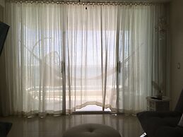 Ocean View Gorgeous 1 Bedroom Apt