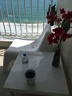 Ocean View Gorgeous 1 Bedroom Apt