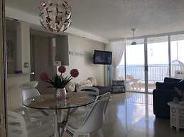 Ocean View Gorgeous 1 Bedroom Apt