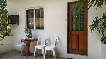 HangOut Beach & Resort