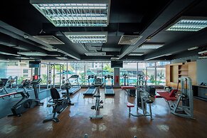 St. Giles Boulevard Hotel