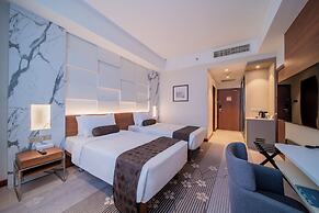 St. Giles Boulevard Hotel