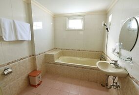 Three Palms Homestay