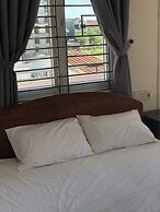 Three Palms Homestay