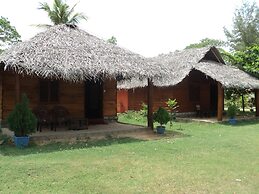 White Sand Beach Inn