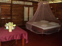 White Sand Beach Inn