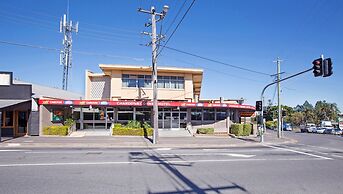 Nightcap at Chardons Corner Hotel