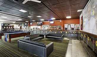 Nightcap at Chardons Corner Hotel