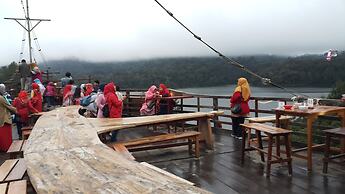 Ciwidey Jungle Villa