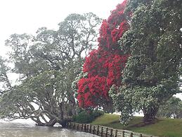 Athenree Hot Springs & Holiday Park