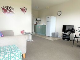 Athenree Hot Springs & Holiday Park