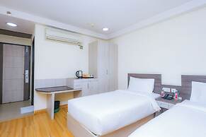 Hyphen Business Hotel