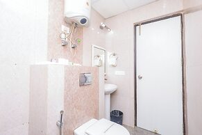 Hyphen Business Hotel