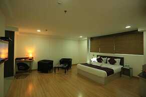 Hyphen Business Hotel