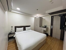 Hyphen Business Hotel