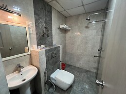 Hyphen Business Hotel