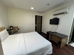 Hyphen Business Hotel