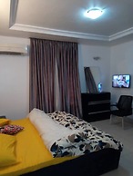 Reeve Court Apartment