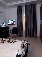 Reeve Court Apartment