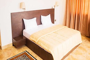 Reeve Court Apartment