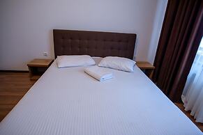 Beach Vibe Apartments  Summerland Mamaia