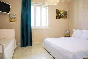 Bianco Riccio Suite Hotel