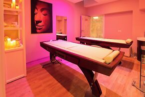 Bianco Riccio Suite Hotel