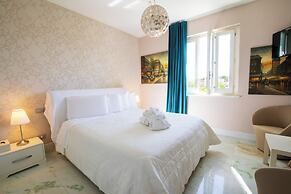 Bianco Riccio Suite Hotel
