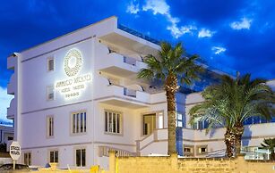 Bianco Riccio Suite Hotel