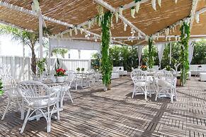 Bianco Riccio Suite Hotel