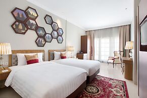 Ramada Suites by Wyndham Solo