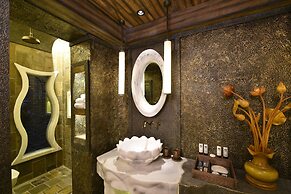 Legacy Yen Tu - MGallery