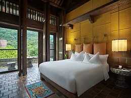 Legacy Yen Tu - MGallery