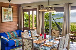 Casa com piscina e incrível vista