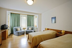 Am Spiegeln dialog.hotel.wien